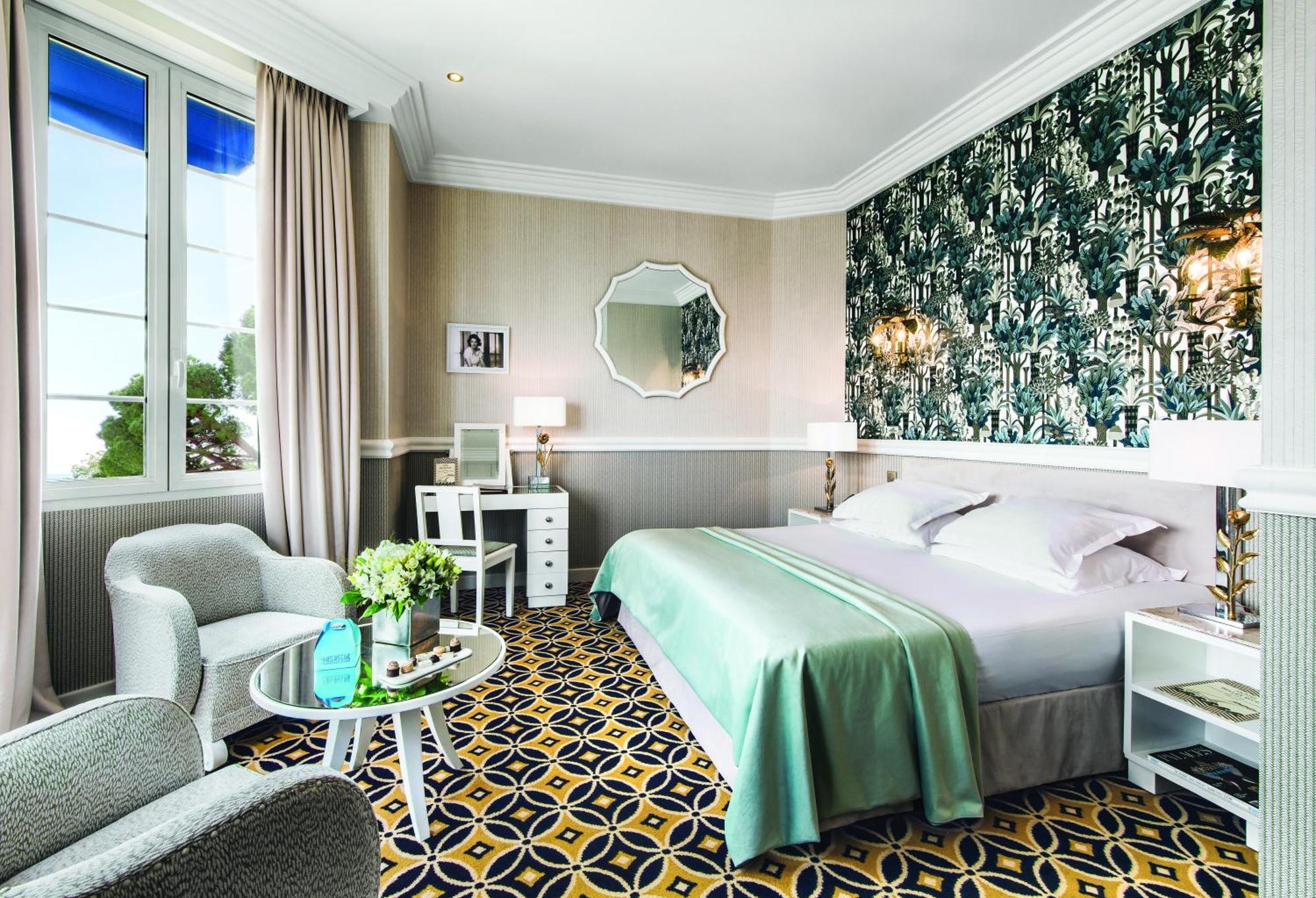 Hotel Belles Rives 5*